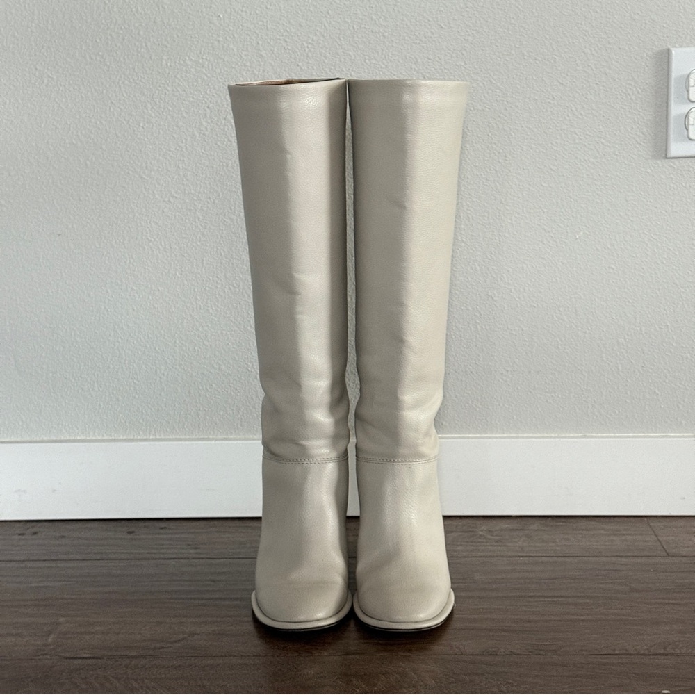 Cream knee high heel boots with rounded toe and wide calf - Picture 3 of 9